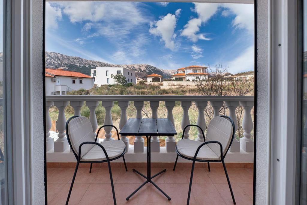 Bed & Breakfast Dosen III Baška Екстериор снимка