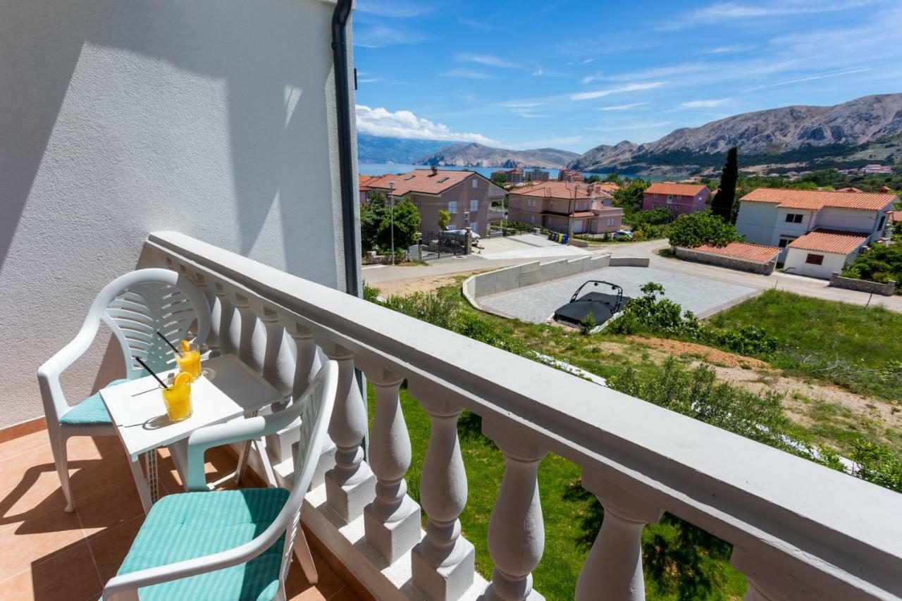 Bed & Breakfast Dosen III Baška Екстериор снимка